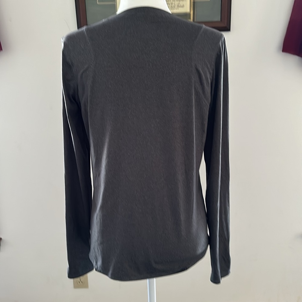 Zella Women's Top Activewear/Performance Long Sleeves With Thumb Holes Med. Gray - Picture 9 of 13